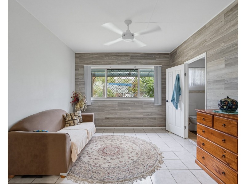 5 Jessie Lane, South Mission Beach QLD 4852