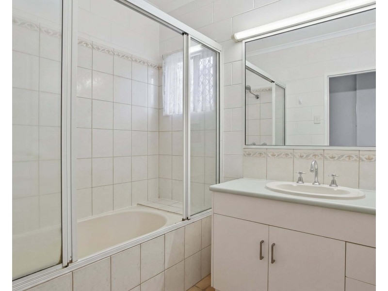 5 Jessie Lane, South Mission Beach QLD 4852