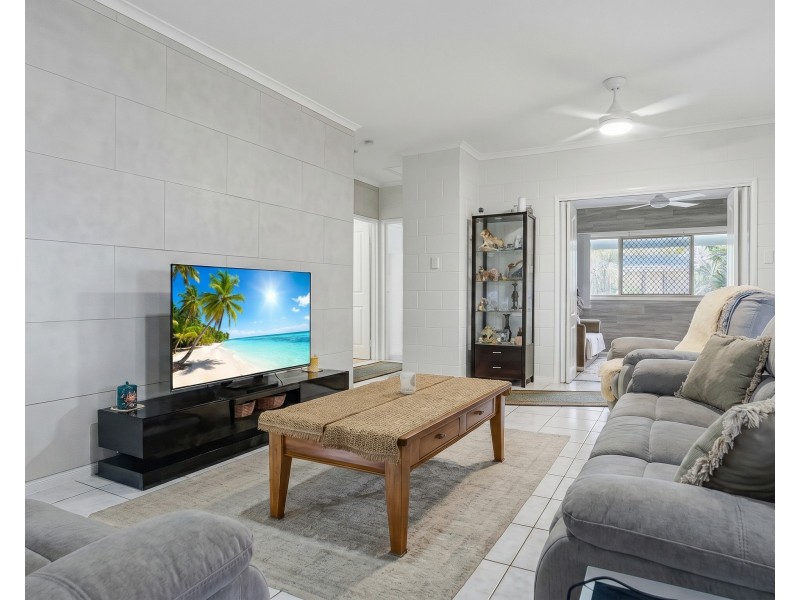 5 Jessie Lane, South Mission Beach QLD 4852