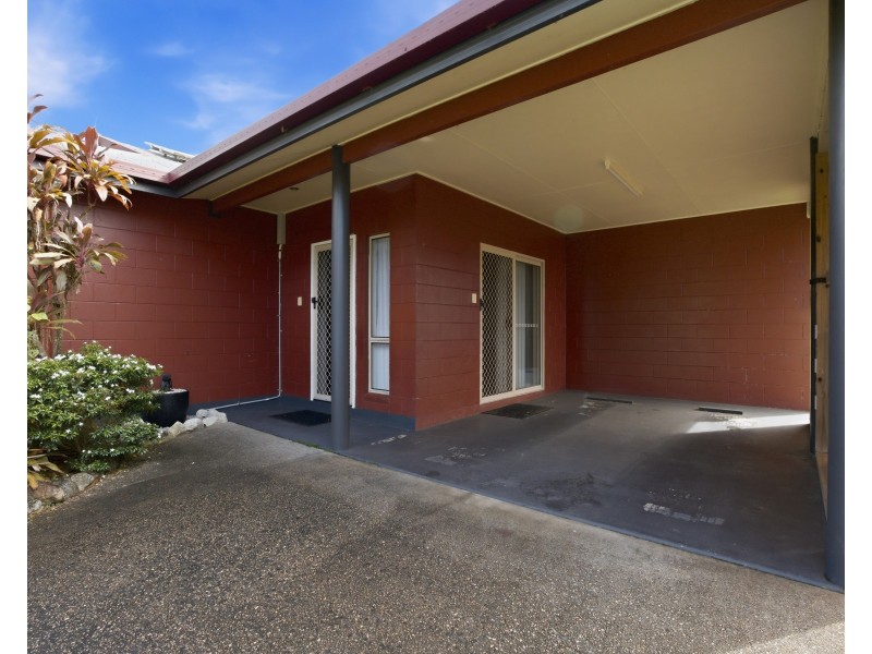 5 Jessie Lane, South Mission Beach QLD 4852