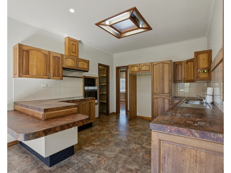 13 Briggs Street, Tully QLD 4854