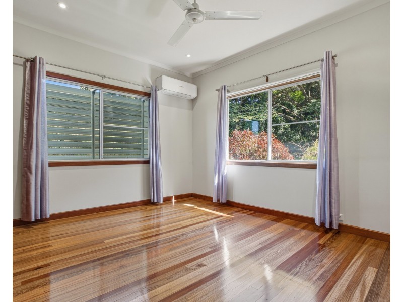 13 Briggs Street, Tully QLD 4854