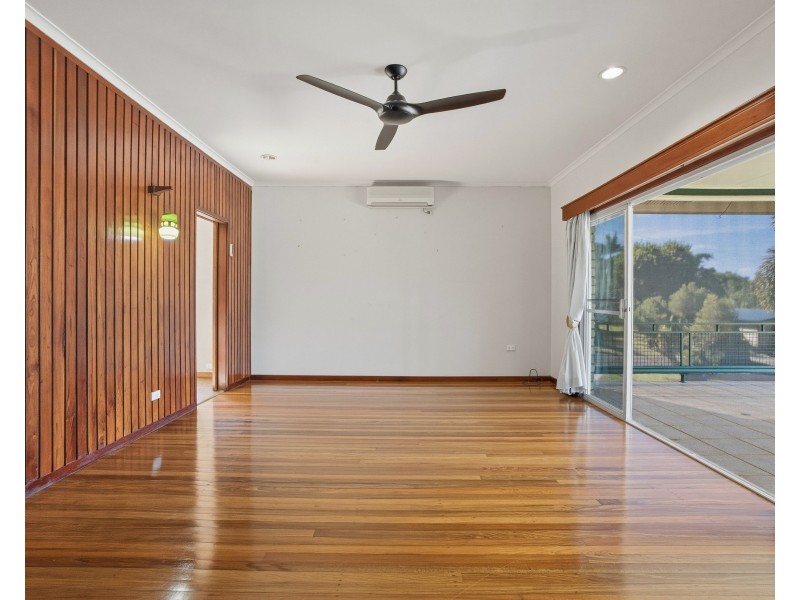 13 Briggs Street, Tully QLD 4854