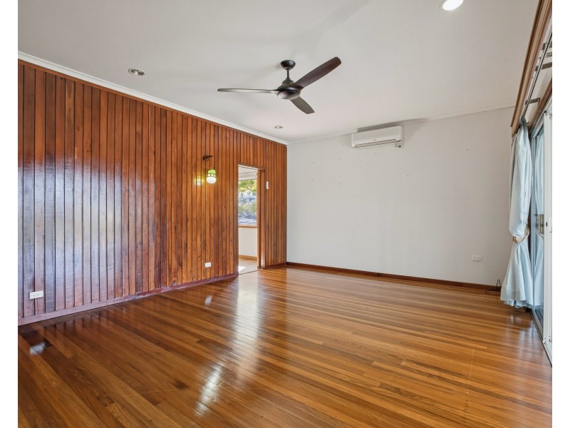 13 Briggs Street, Tully QLD 4854