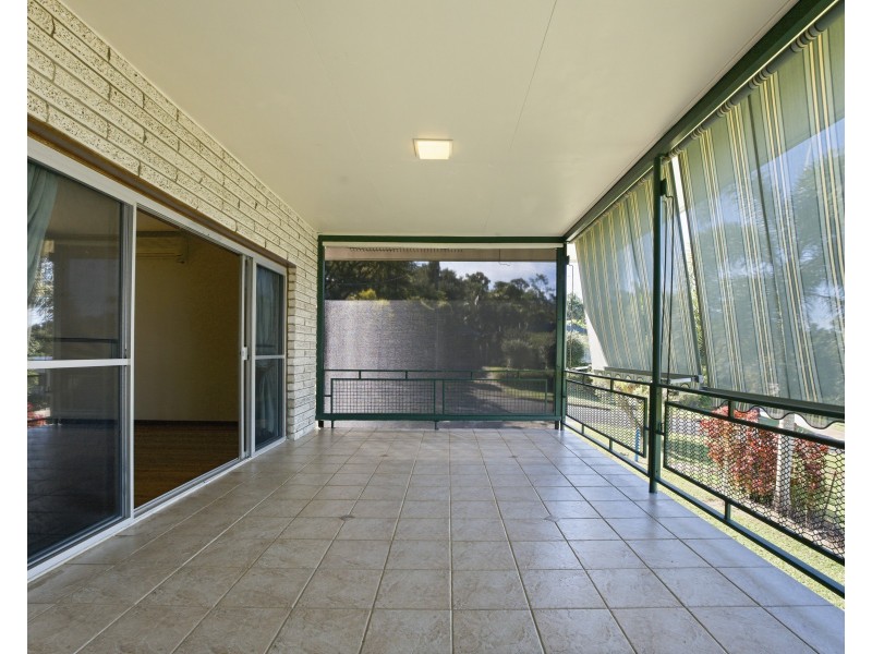 13 Briggs Street, Tully QLD 4854