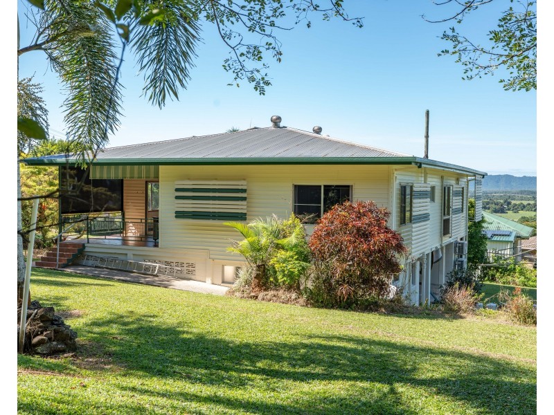 13 Briggs Street, Tully QLD 4854