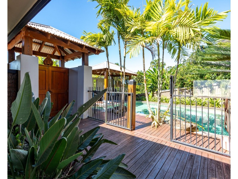 9 Dunkalli Crescent, Wongaling Beach QLD 4852