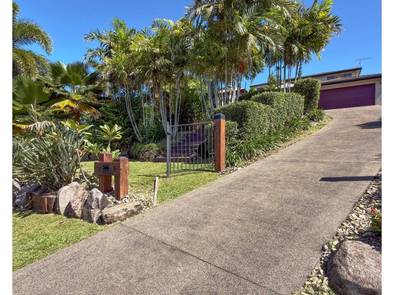 9 Dunkalli Crescent, Wongaling Beach QLD 4852
