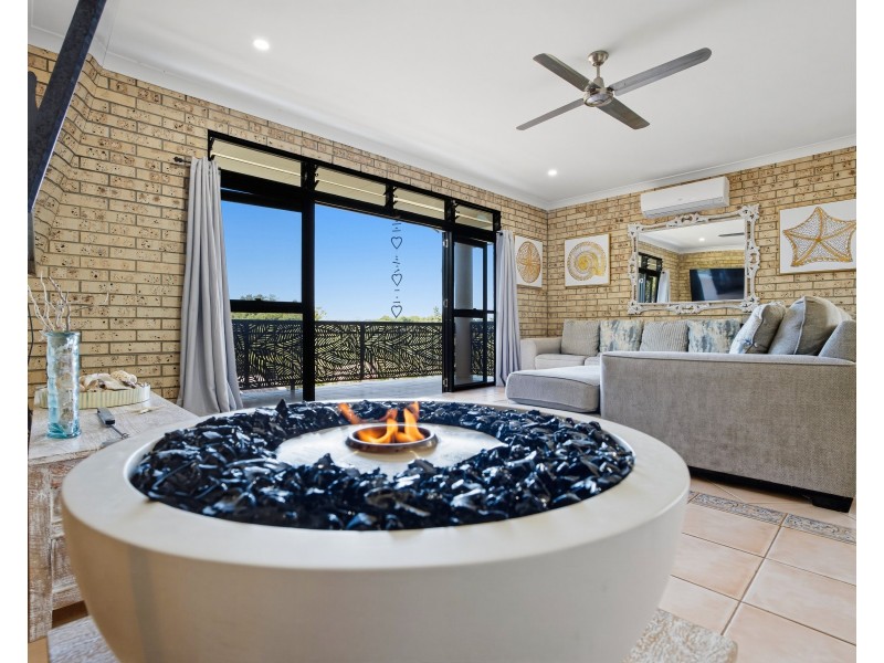 13 Dunkalli Crescent, Wongaling Beach QLD 4852