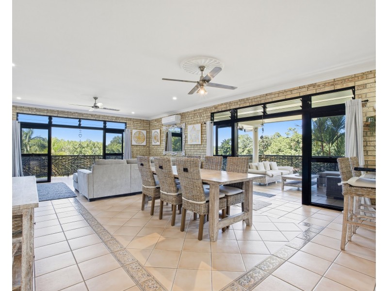 13 Dunkalli Crescent, Wongaling Beach QLD 4852