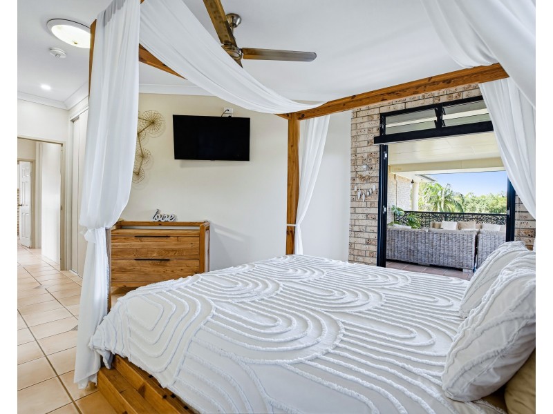 13 Dunkalli Crescent, Wongaling Beach QLD 4852