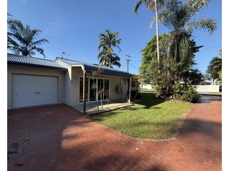 Unit 1/15 Seafarer Street, South Mission Beach QLD 4852