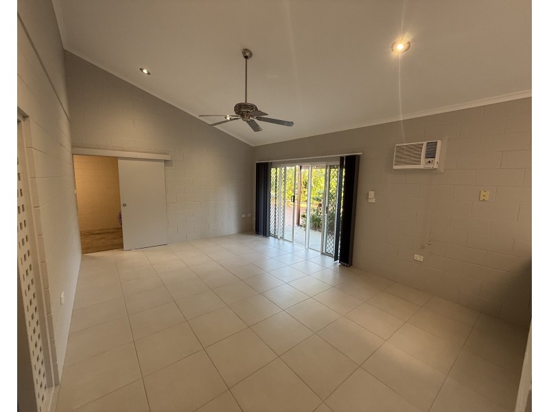 Unit 2/15 Seafarer Street, South Mission Beach QLD 4852
