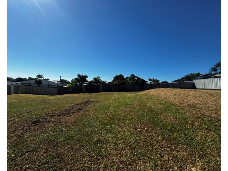 7 Riverside Terrace, South Mission Beach QLD 4852