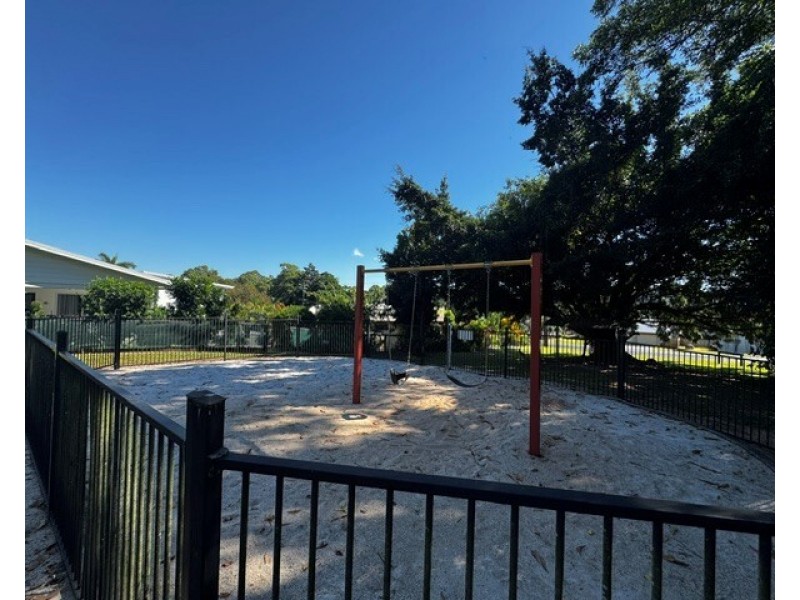 7 Riverside Terrace, South Mission Beach QLD 4852