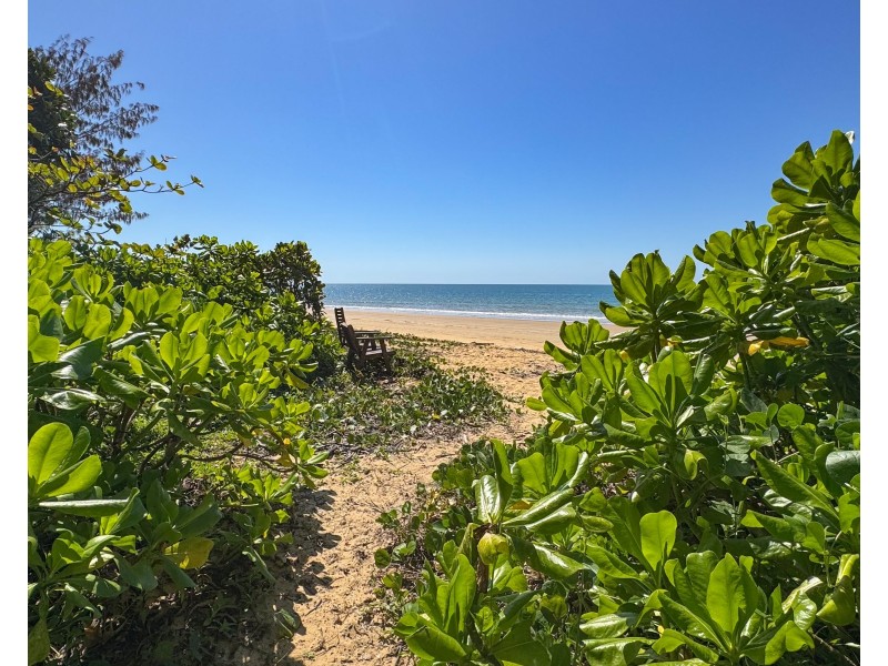 Unit 4/44 Koda St, Wongaling Beach QLD 4852