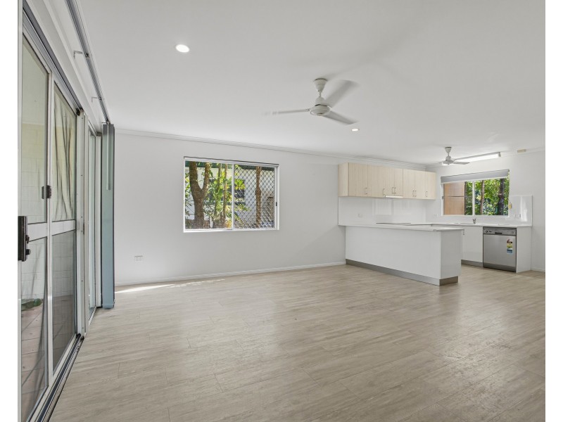 Unit 6/30 Bingil Bay Road, Bingil Bay QLD 4852