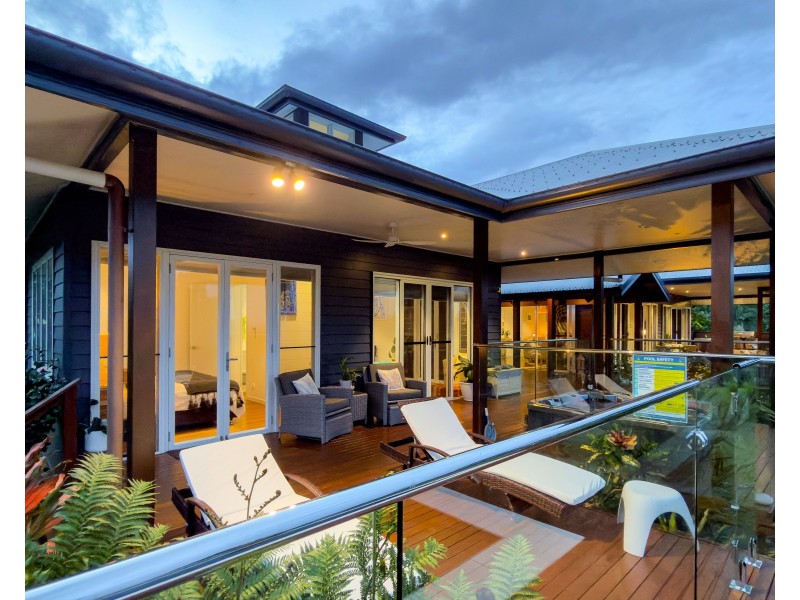 6 Unsworth Dr, Mission Beach QLD 4852