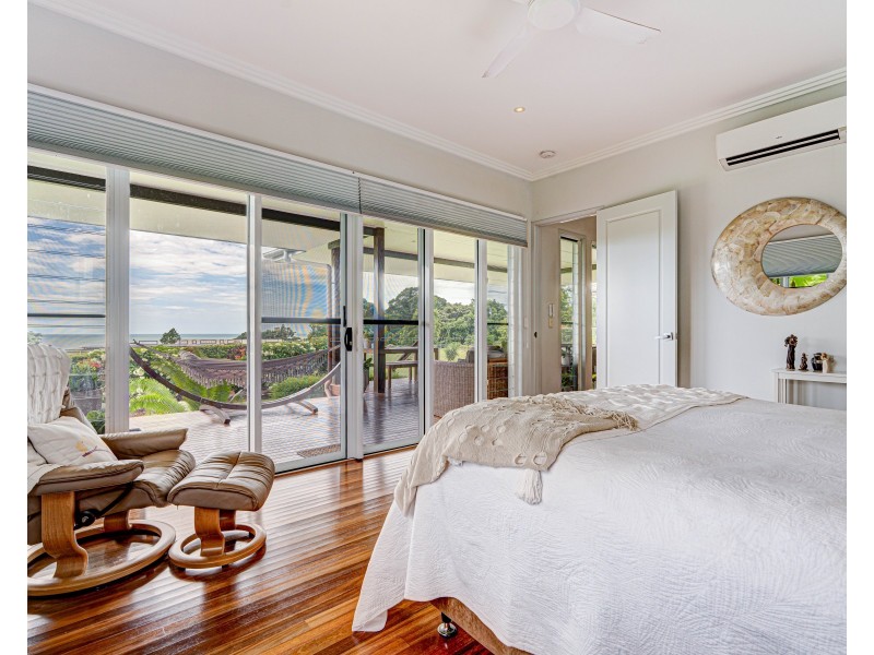 6 Unsworth Dr, Mission Beach QLD 4852