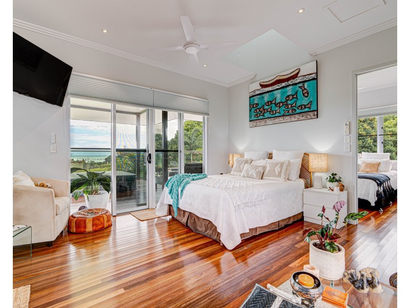 6 Unsworth Dr, Mission Beach QLD 4852