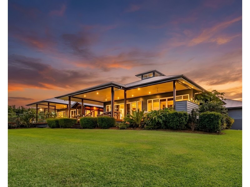 6 Unsworth Dr, Mission Beach QLD 4852