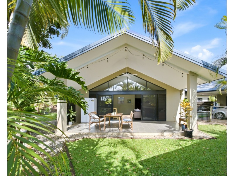 Unit 2/22-24 Jackey Jackey St, South Mission Beach QLD 4852