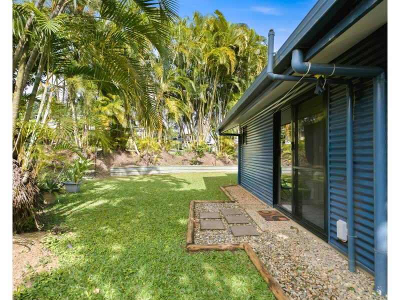 Unit 2/22-24 Jackey Jackey St, South Mission Beach QLD 4852