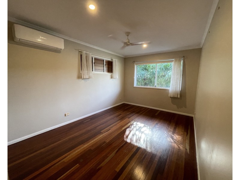 Unit 4/19 Mariner Dr, South Mission Beach QLD 4852