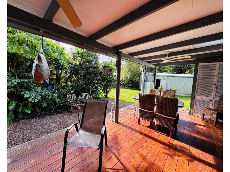 6 Hutchison Close, Mission Beach QLD 4852
