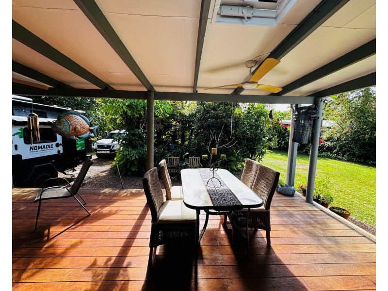 6 Hutchison Close, Mission Beach QLD 4852