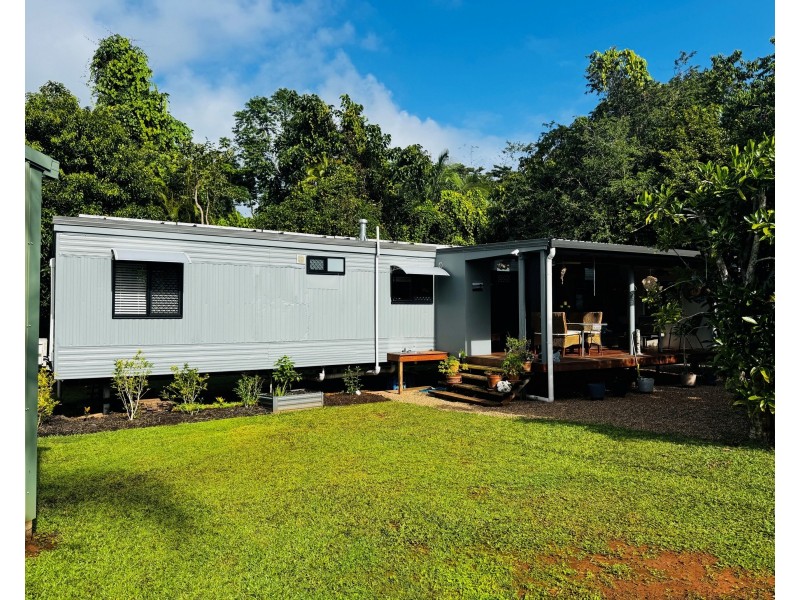 6 Hutchison Close, Mission Beach QLD 4852