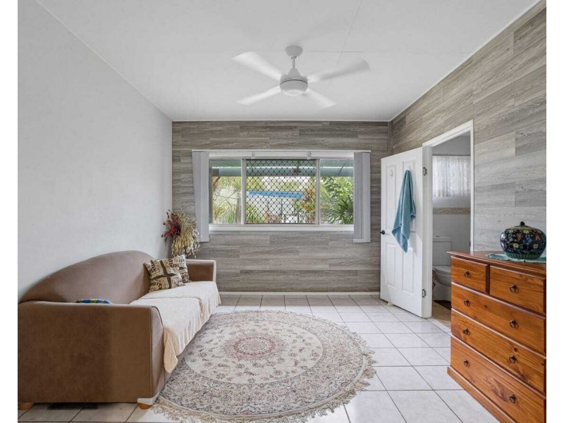 5 Jessie Lane, South Mission Beach QLD 4852