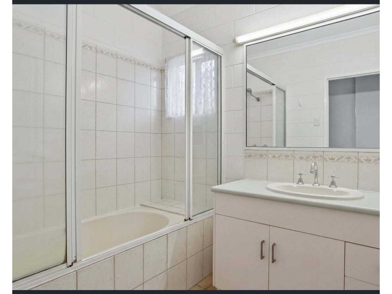5 Jessie Lane, South Mission Beach QLD 4852
