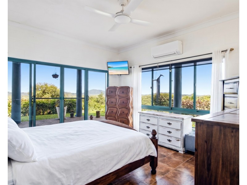 19 Hillview Court, Carmoo QLD 4852