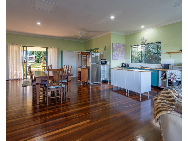 19 Hillview Court, Carmoo QLD 4852