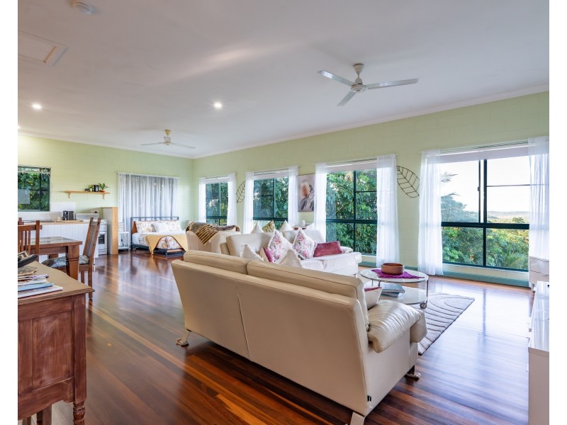 19 Hillview Court, Carmoo QLD 4852