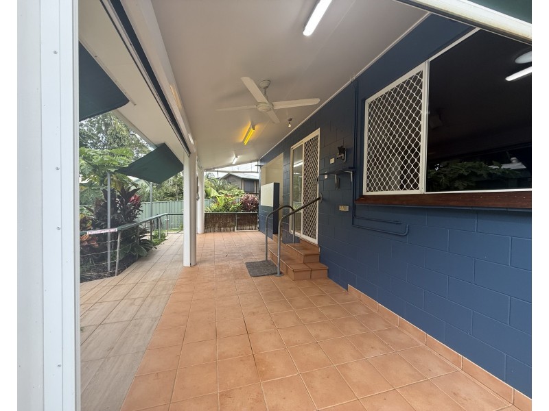 25 Kent Close, Mission Beach QLD 4852