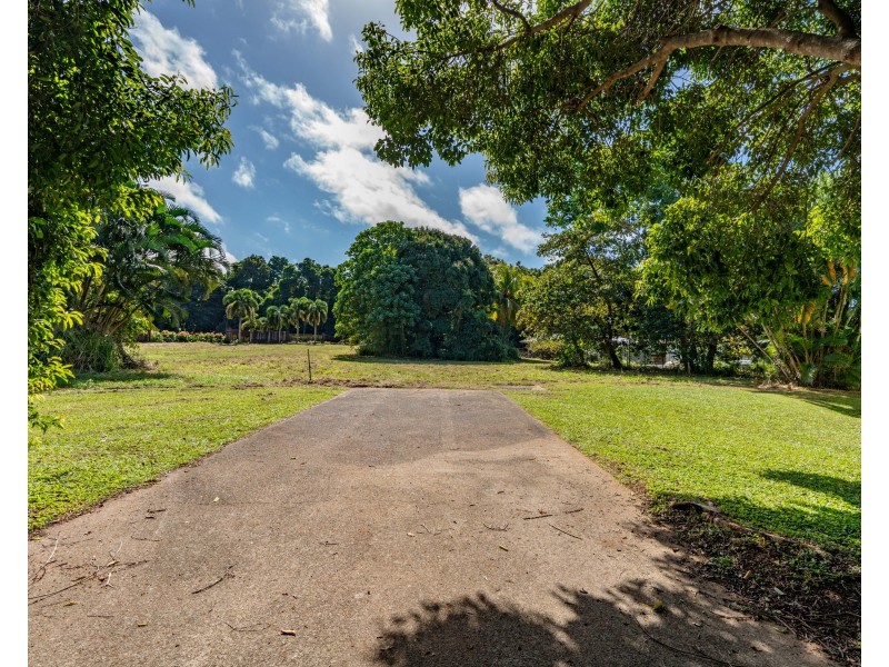6A Casuarina Avenue, Mission Beach QLD 4852