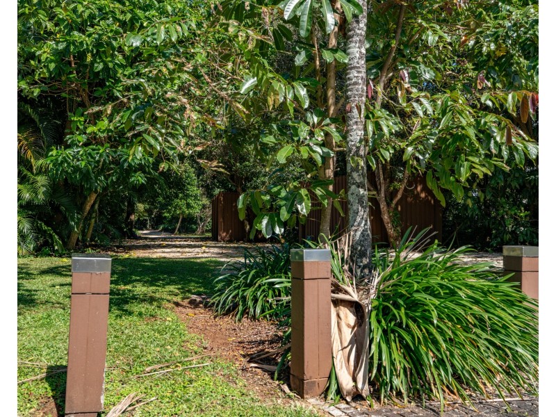 6A Casuarina Avenue, Mission Beach QLD 4852