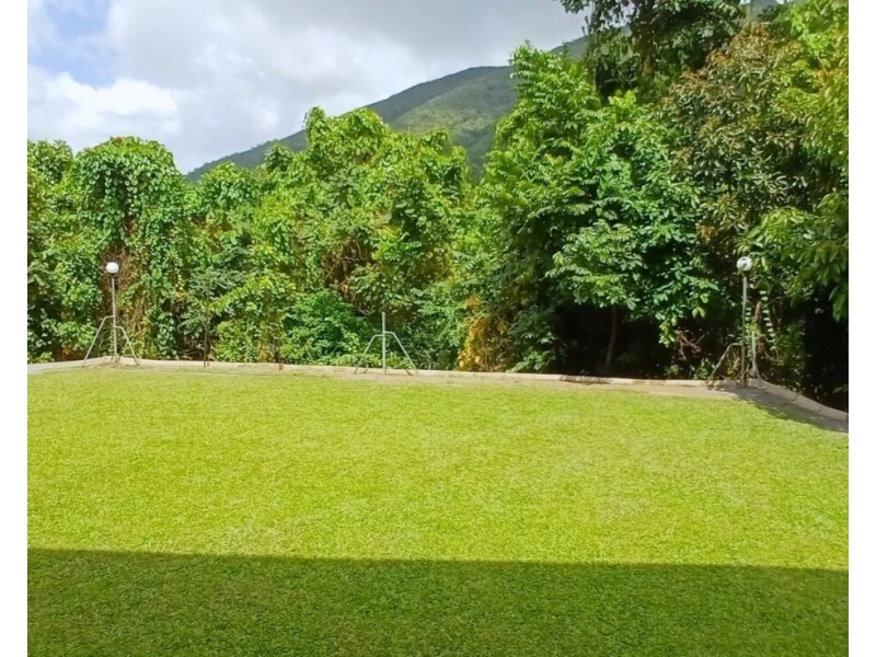 3 Kirk Street, Tully QLD 4854