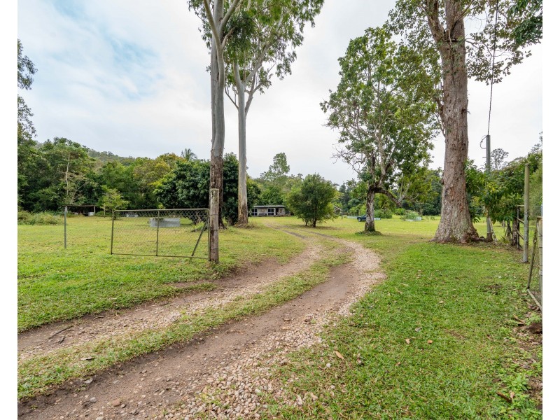 400 Appleyard Road, Bilyana QLD 4854