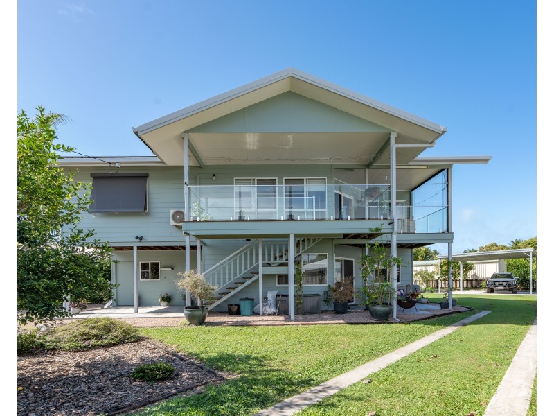 18 Buccaneer Street, South Mission Beach QLD 4852