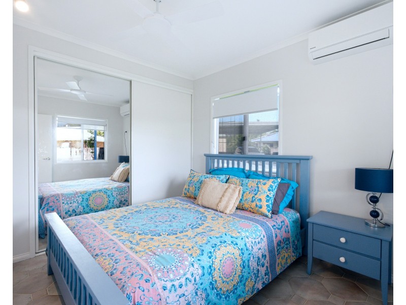 18 Buccaneer Street, South Mission Beach QLD 4852