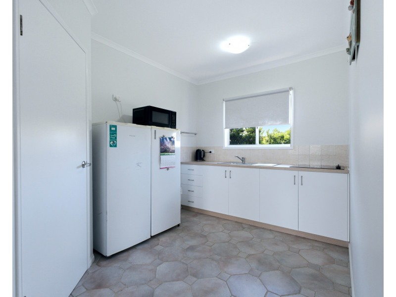 18 Buccaneer Street, South Mission Beach QLD 4852