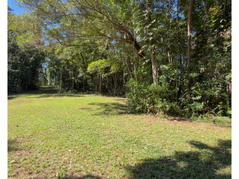 60 Dunkalli Crescent, Wongaling Beach QLD 4852