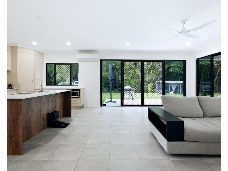 37 Sanctuary Crescent, Wongaling Beach QLD 4852
