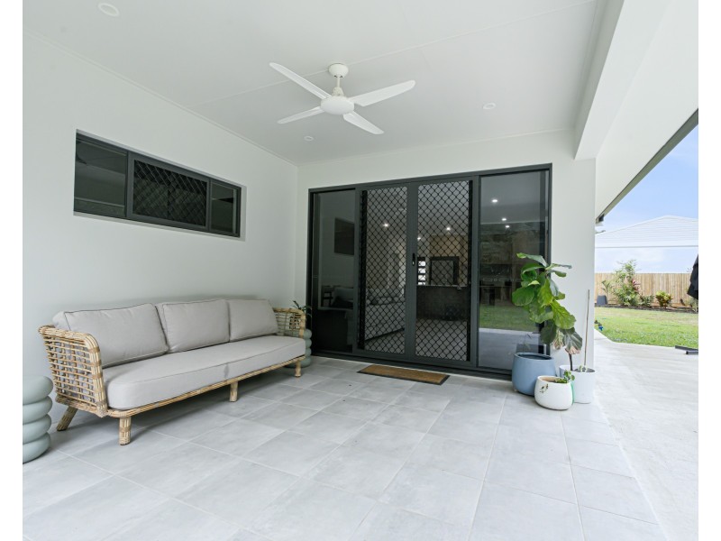 37 Sanctuary Crescent, Wongaling Beach QLD 4852