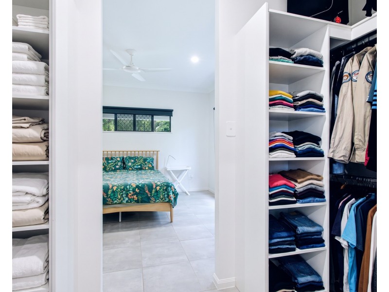 37 Sanctuary Crescent, Wongaling Beach QLD 4852