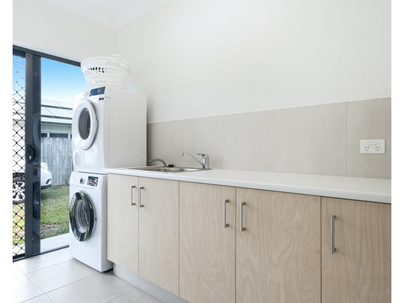 37 Sanctuary Crescent, Wongaling Beach QLD 4852