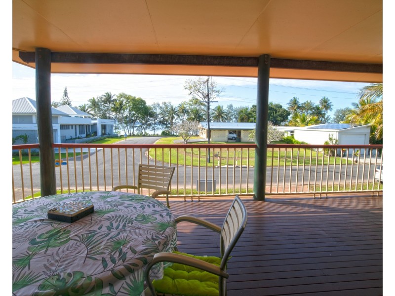 30 Wall Street, South Mission Beach QLD 4852